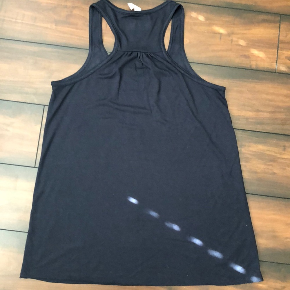 Flowy Racer back athletic tank - Picture 2 of 3